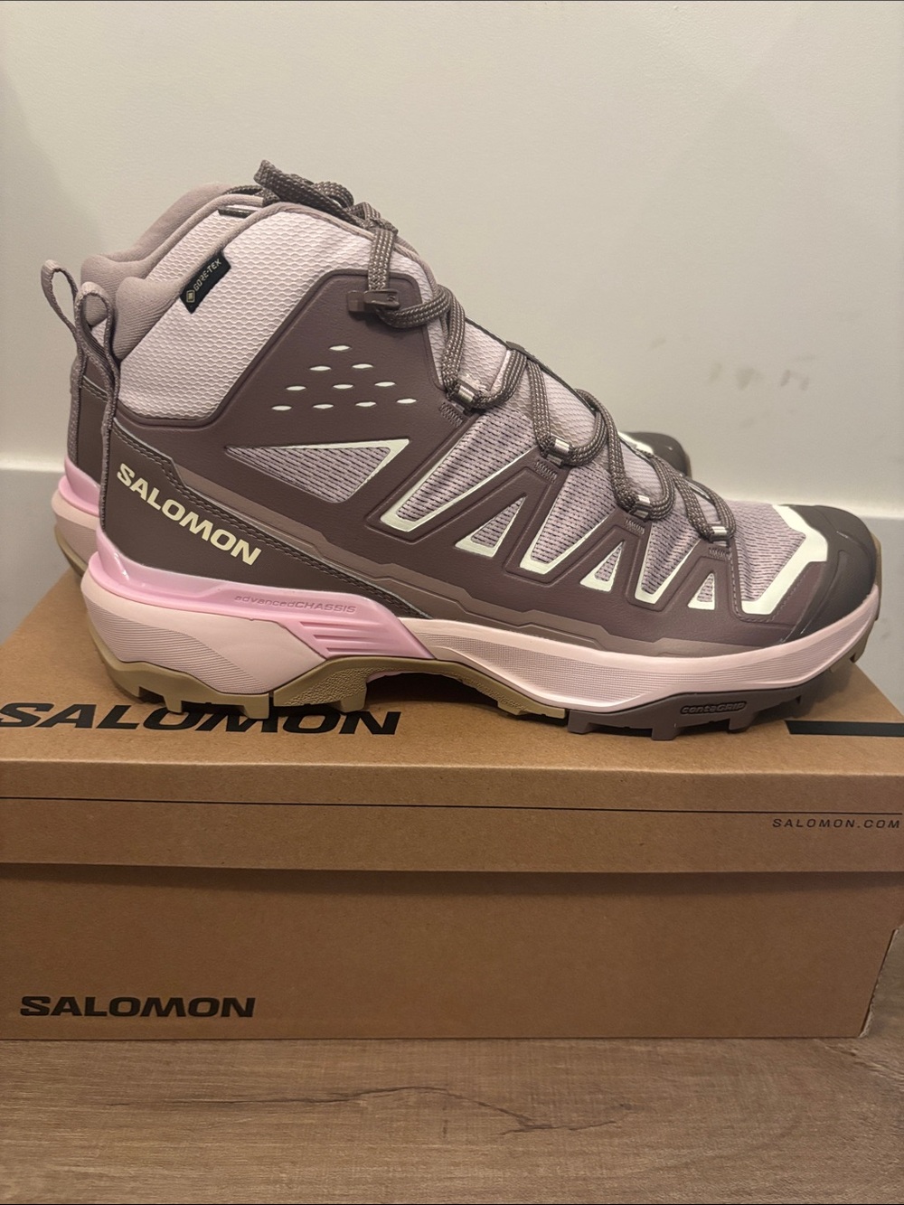 Salomon Women's x ultra 360 mid gore Tex hushed violet size 11